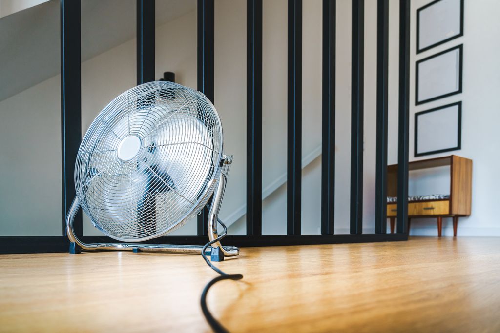 ventilador de piso para ola de calor