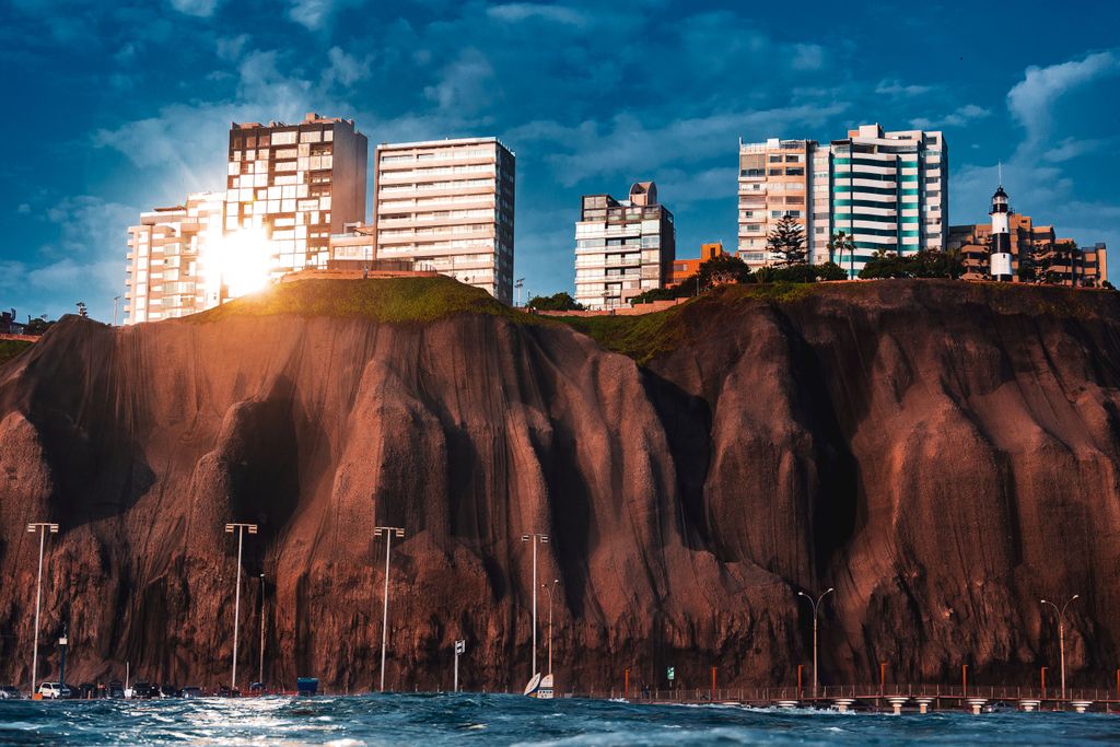 Por qué hace tanto calor en lima si es invierno